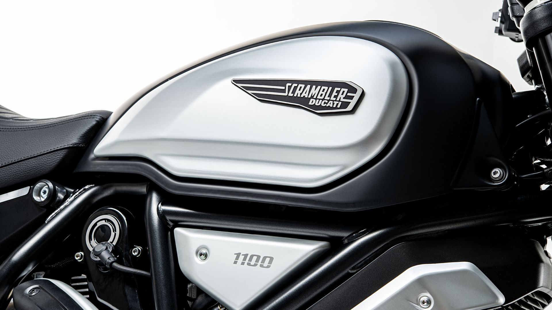 Ducati Scrambler 1100 Dark Pro 2021 21