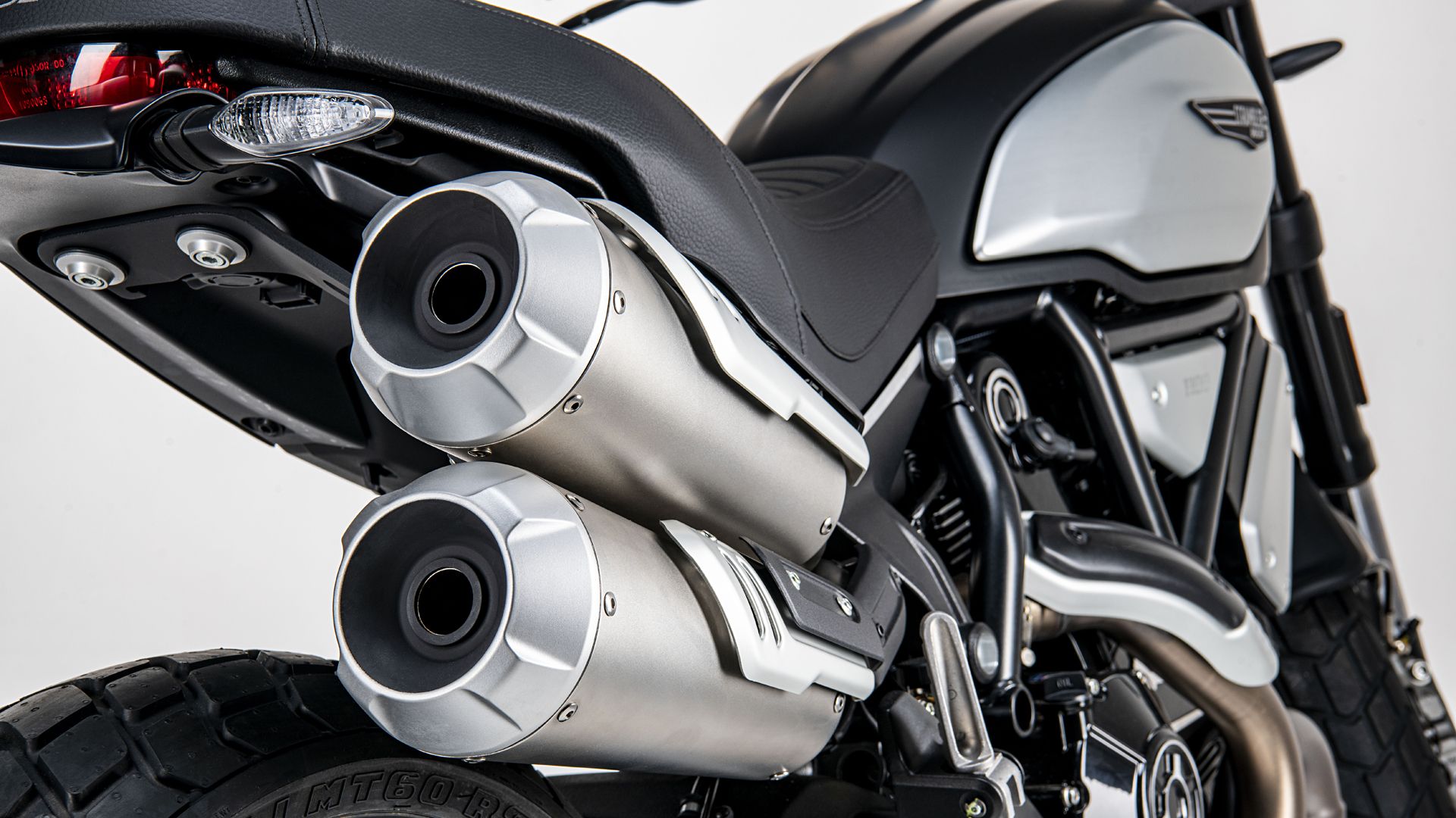 Ducati Scrambler 1100 Dark Pro 2021 26