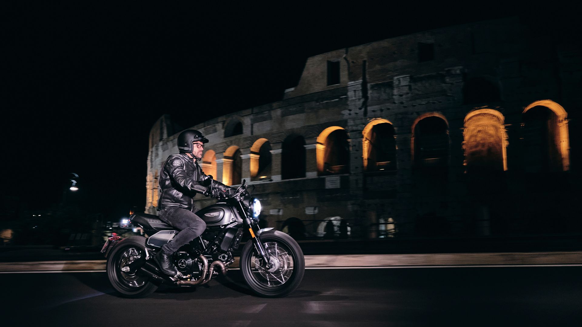 Ducati Scrambler 800 Nightshift 04