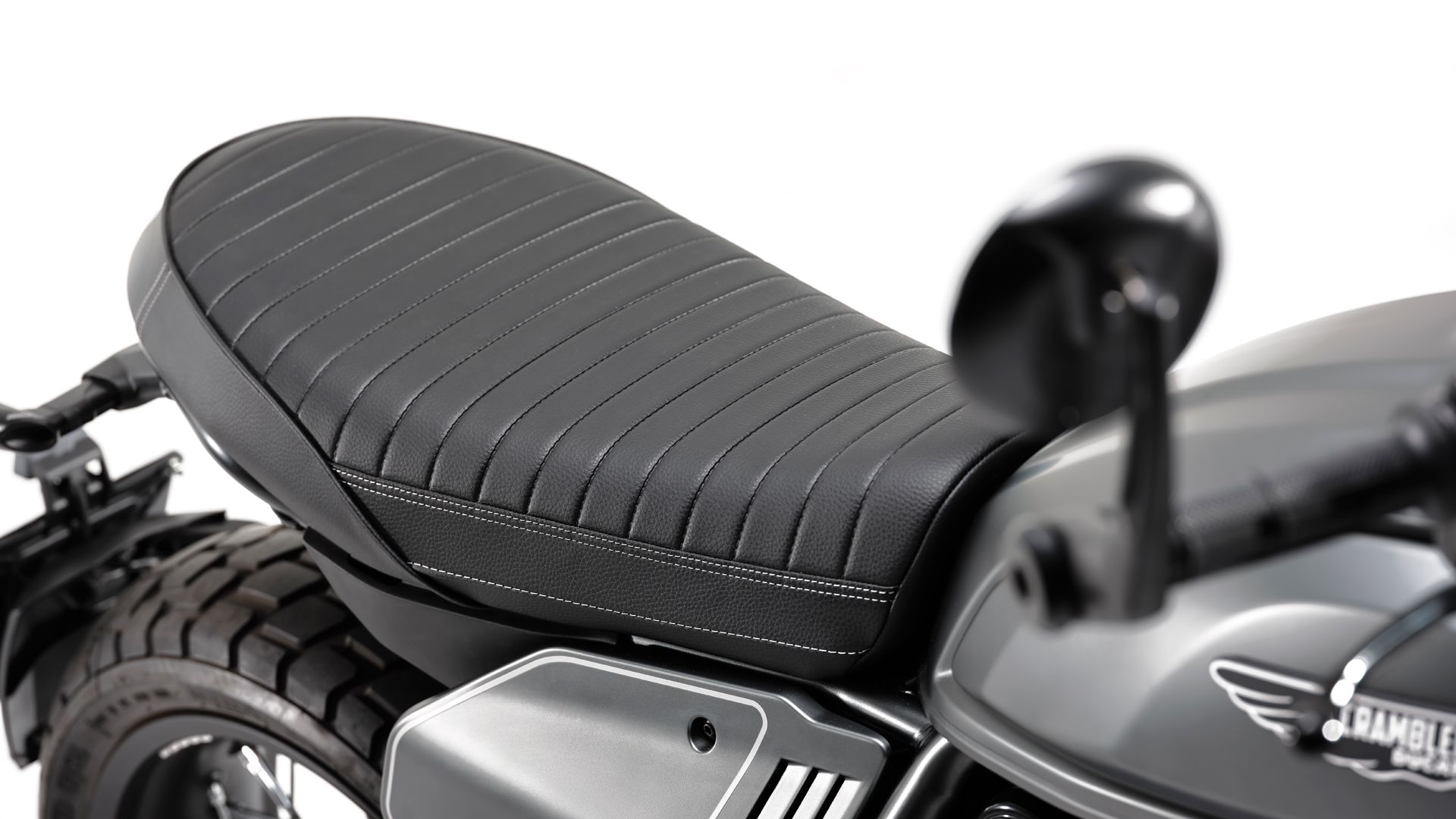 Ducati Scrambler 800 Nightshift 01 Ducati Scrambler 800 Nightshift 01