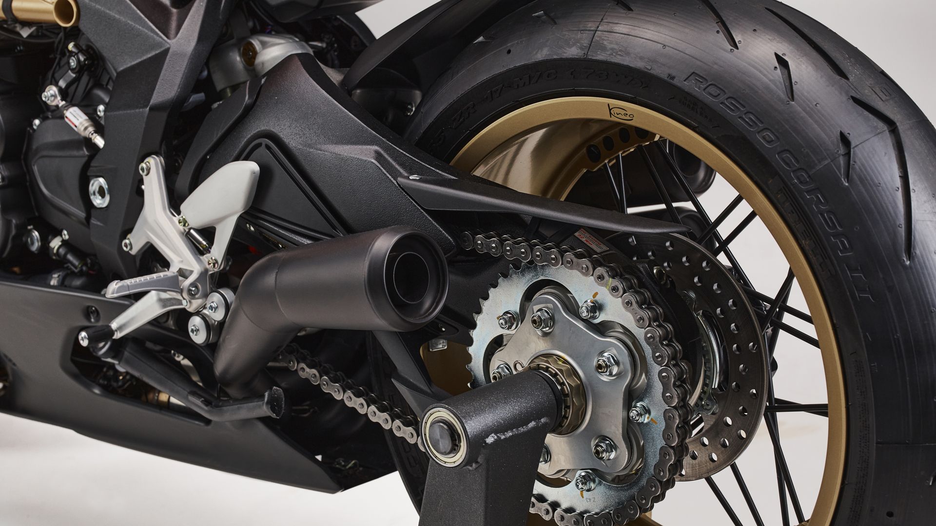 MV Agusta Superveloce 75 Aniversario 12