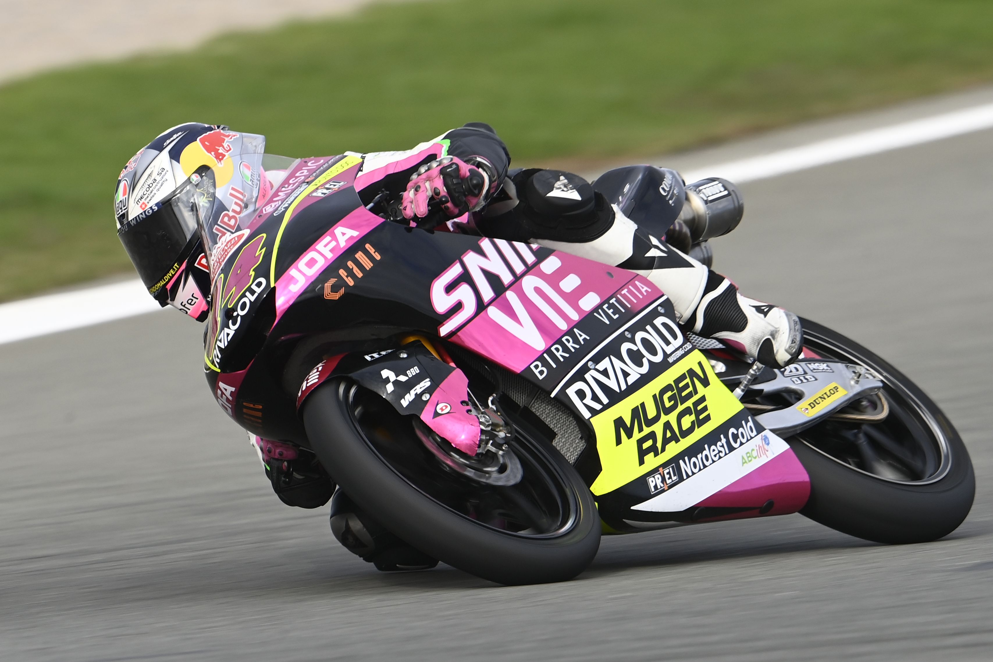 Tony Arbolino ha liderado la clasificación combinada de Moto3 en el Gran Premio de Valencia.