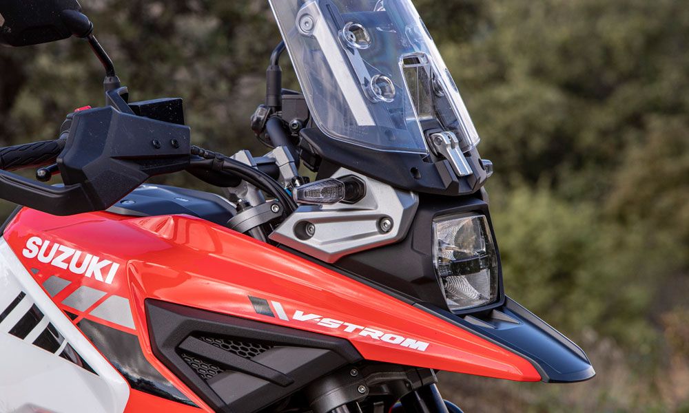 La pantalla de la V-Strom 1050 XT ofrece una buena protección en su posición más elevada. 