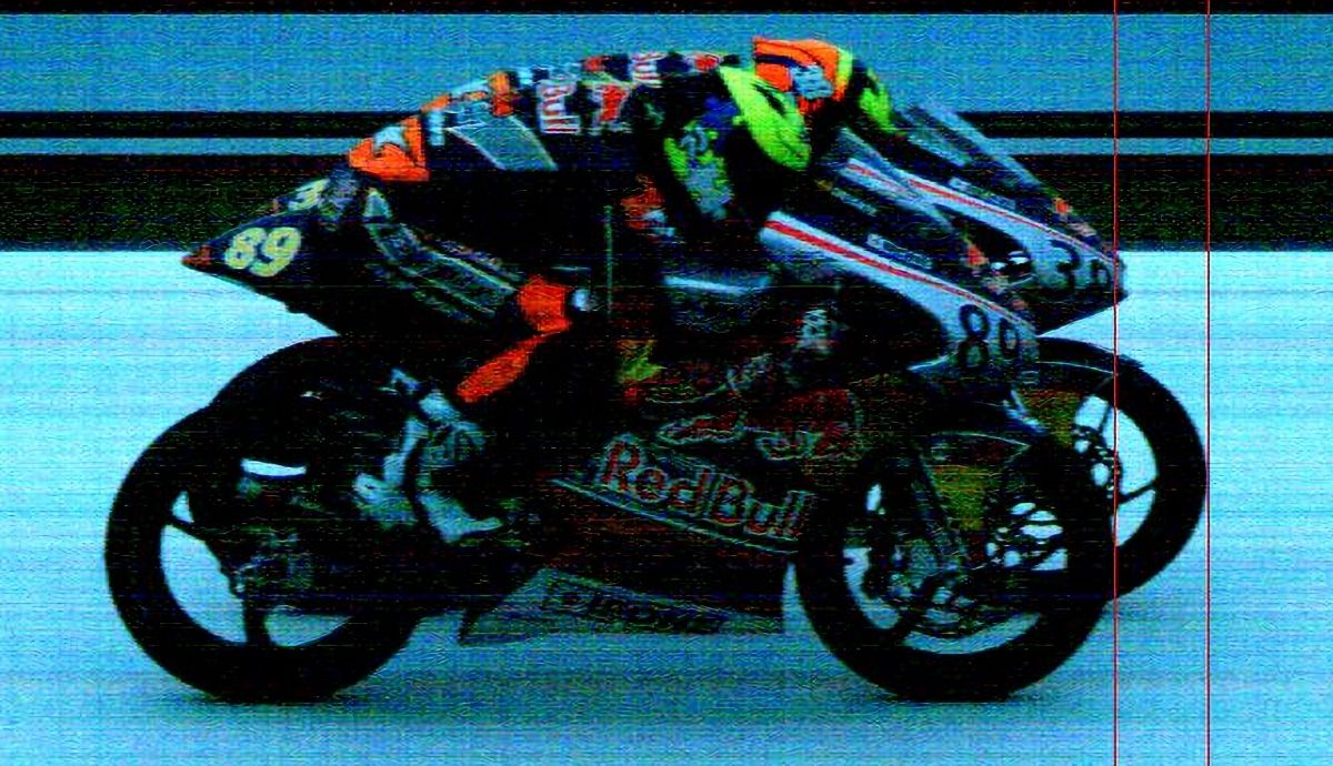 La foto finish entre David Salvador y Marcos Uriarte por el podio La foto finish entre David Salvador y Marcos Uriarte por el podio