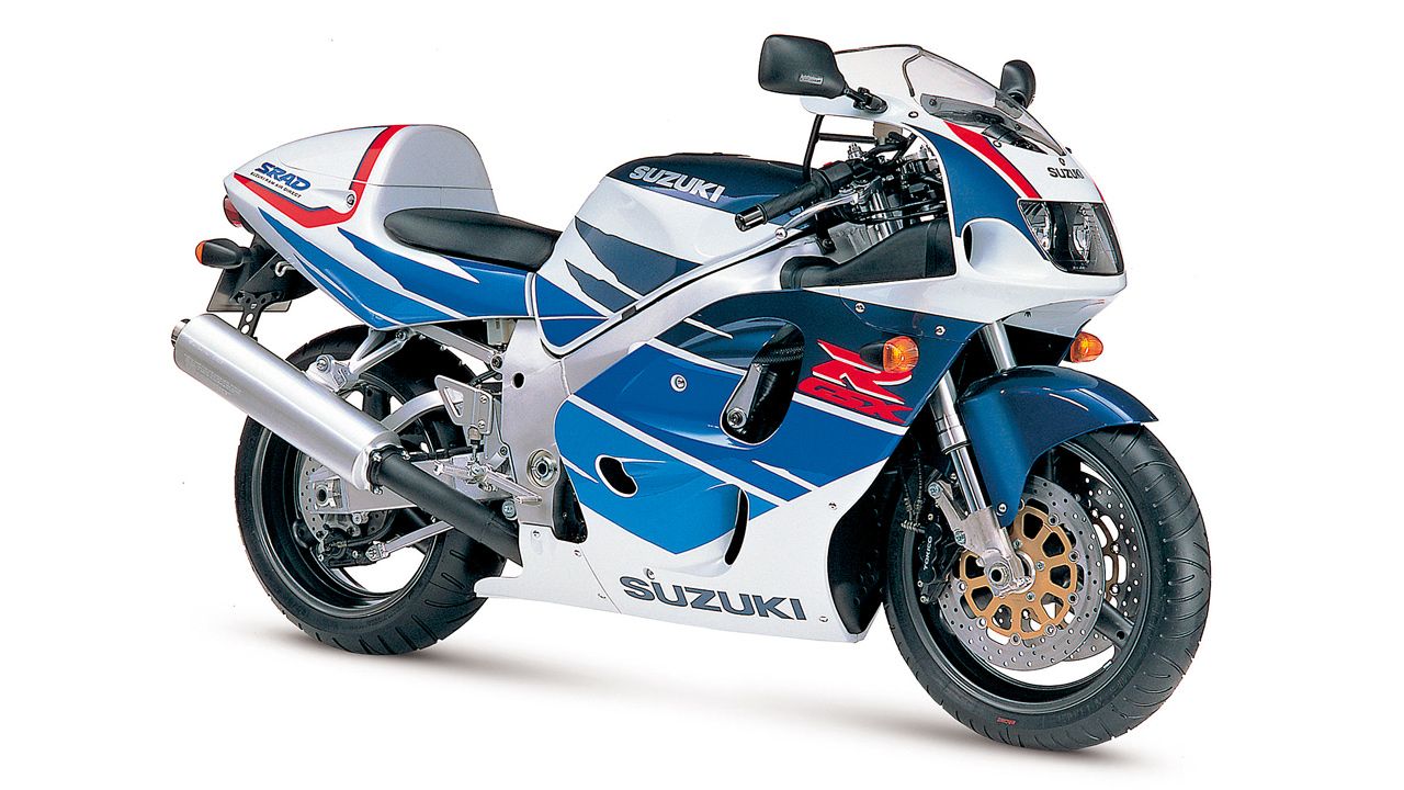 Suzuki GSX R750 1996. Los 130 CV del motor se convirtió en la reina de las 750 cc, la cilindrada que se permitía entonces en el Mundial de Superbikes a las cuatro cilindros.