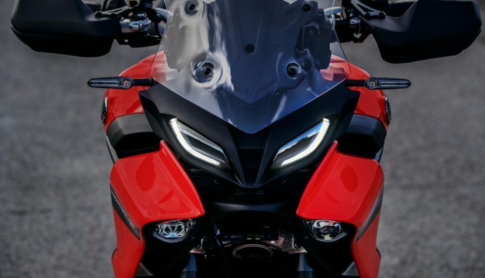 yamaha tracer9 2021 18 1 1000x575 yamaha tracer9 2021 18 1 1000x575