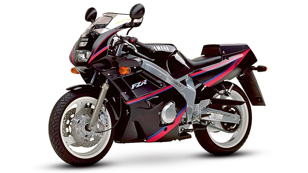 Yamaha FZR600 1991. La "Genesis" heredaba el espíritu deportivo de su hermana mayor de 1.000 cc, la "Exup".