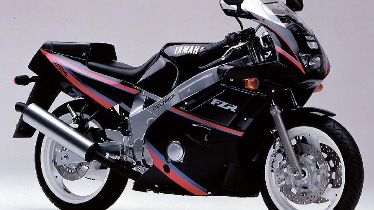 Yamaha FZR600 1991. El chasis Deltabox en aluminio y el radical carácter del motor caracterizaban a este modelo.
