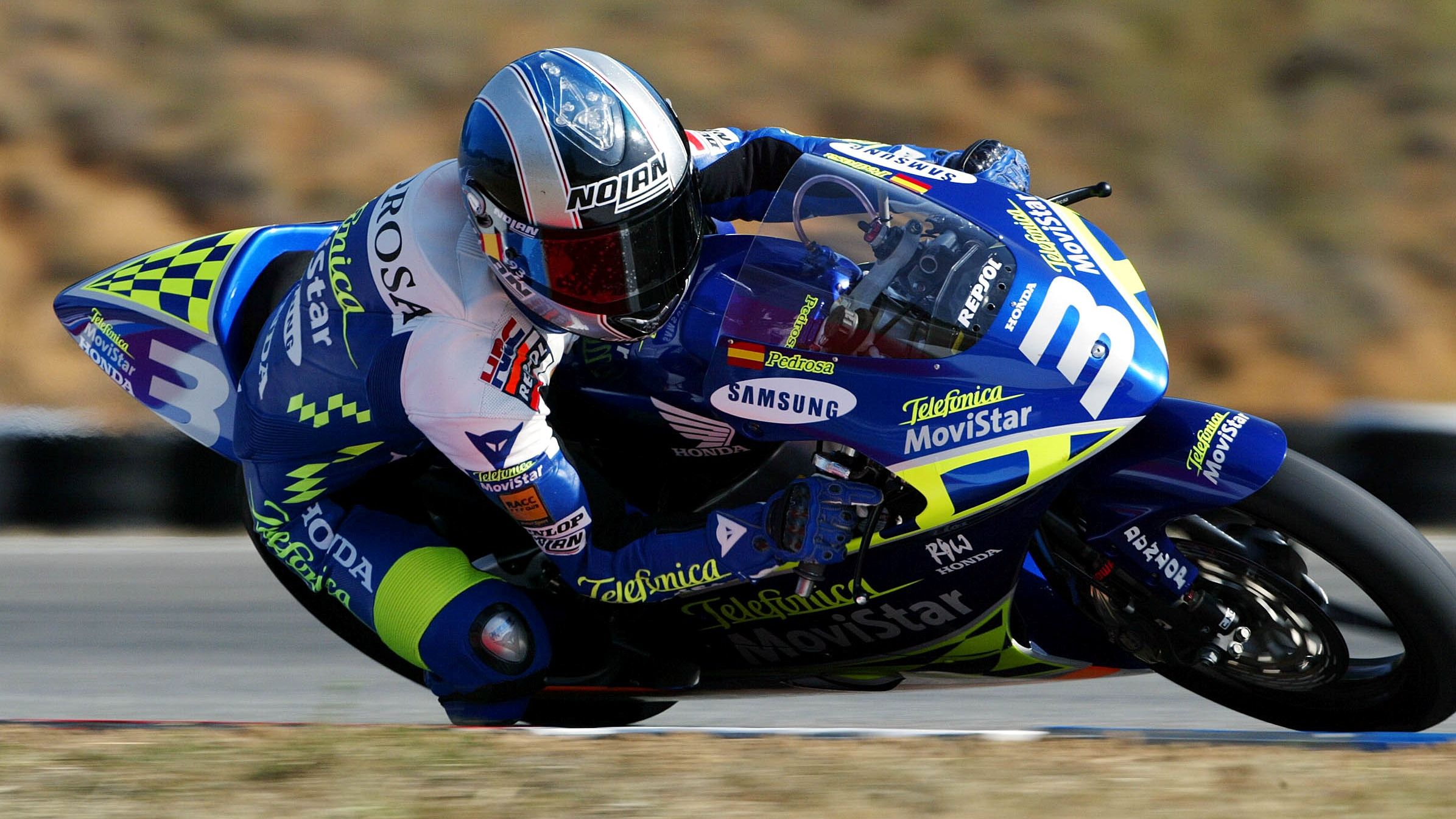 8   Dani Pedrosa se convirtió en campeón del mundo de 125cc en 2003 con Honda