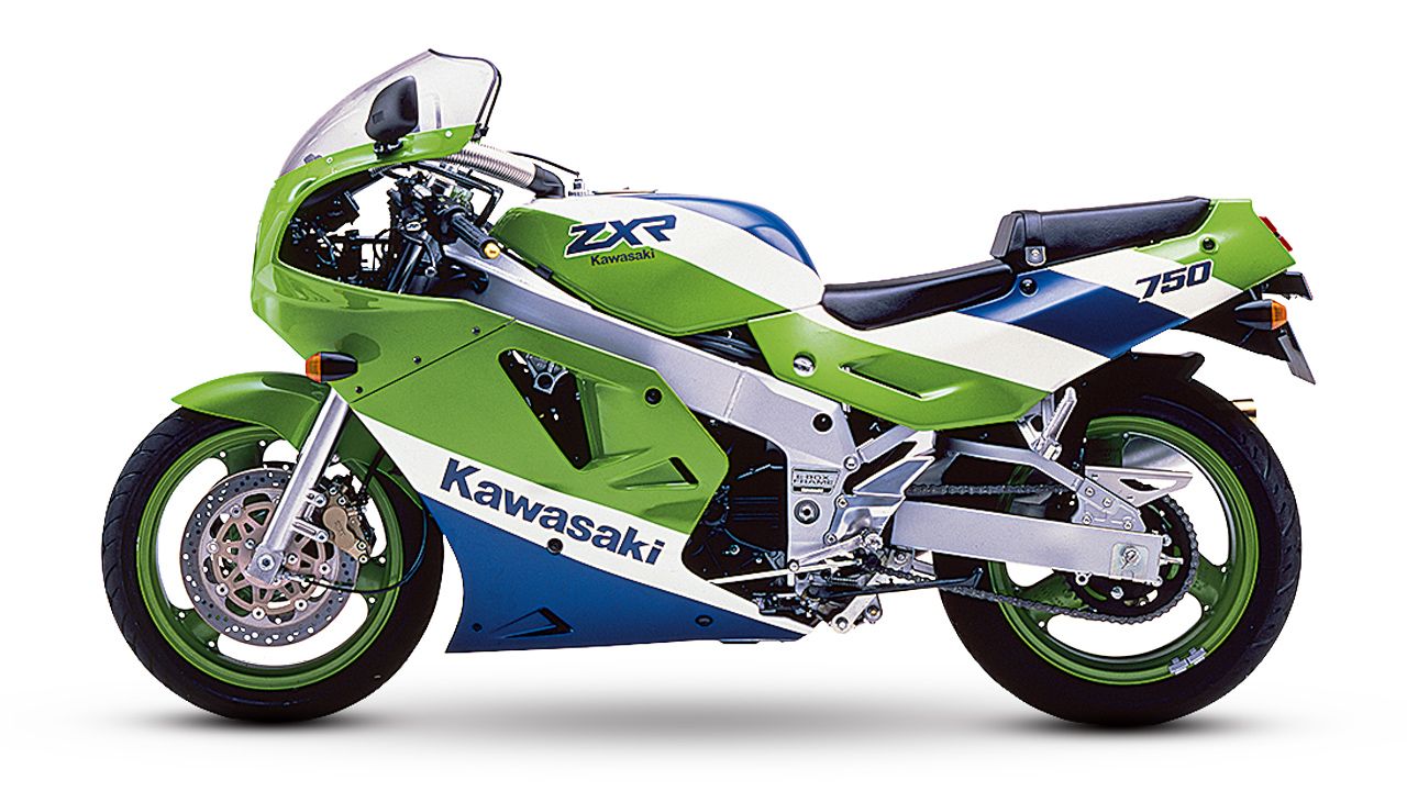 Kawasaki ZXR750 1989. Sonado desembarco de Kawasaki en el segmento de las deportivas inspiradas en las motos de carreras del Mundial de Superbike.