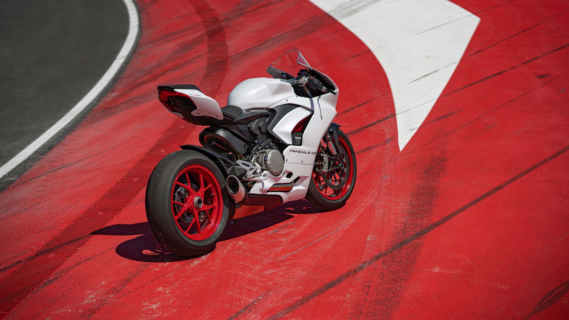 Ducati Panigale V2 2021 03