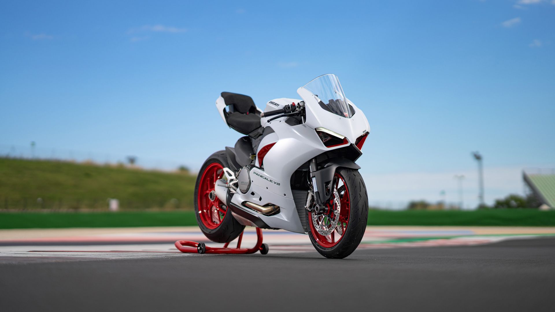 Ducati Panigale V2 2021 08