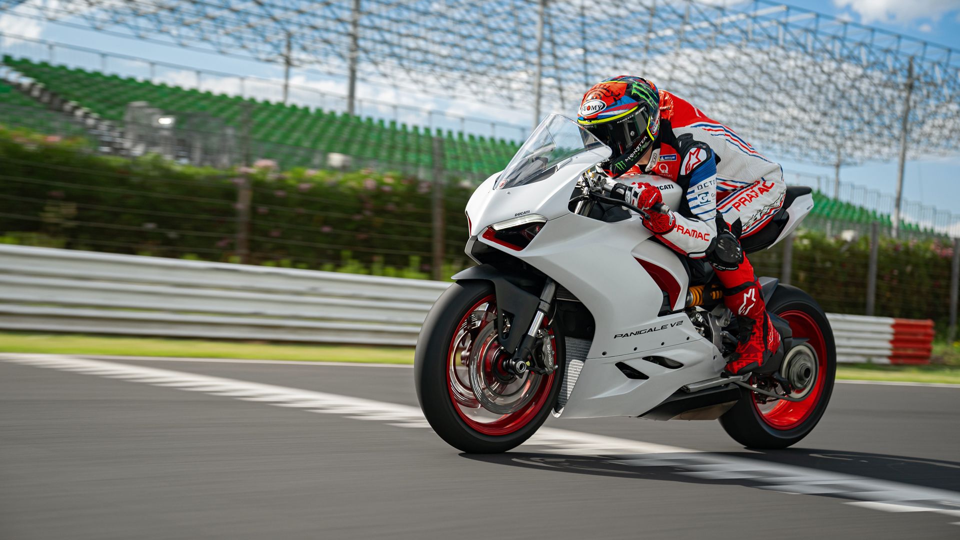 Ducati Panigale V2 2021 10