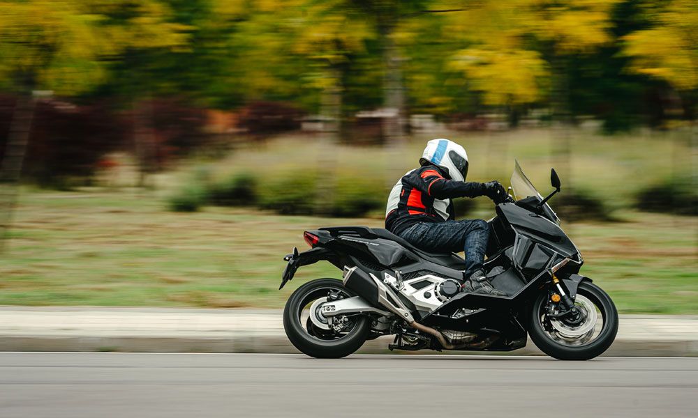 Honda Forza 750