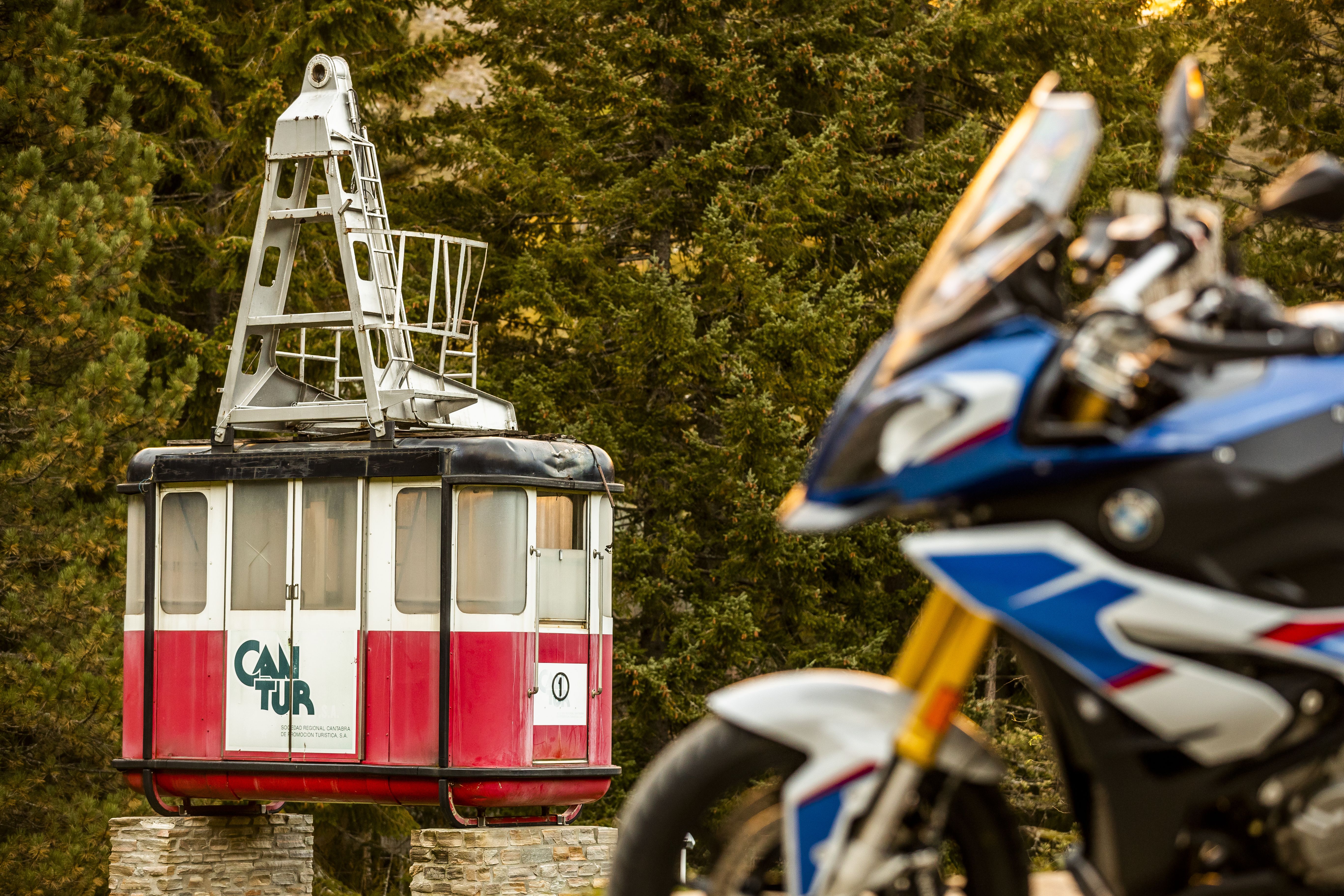 Rutas en moto por el norte.  Fuente Dé