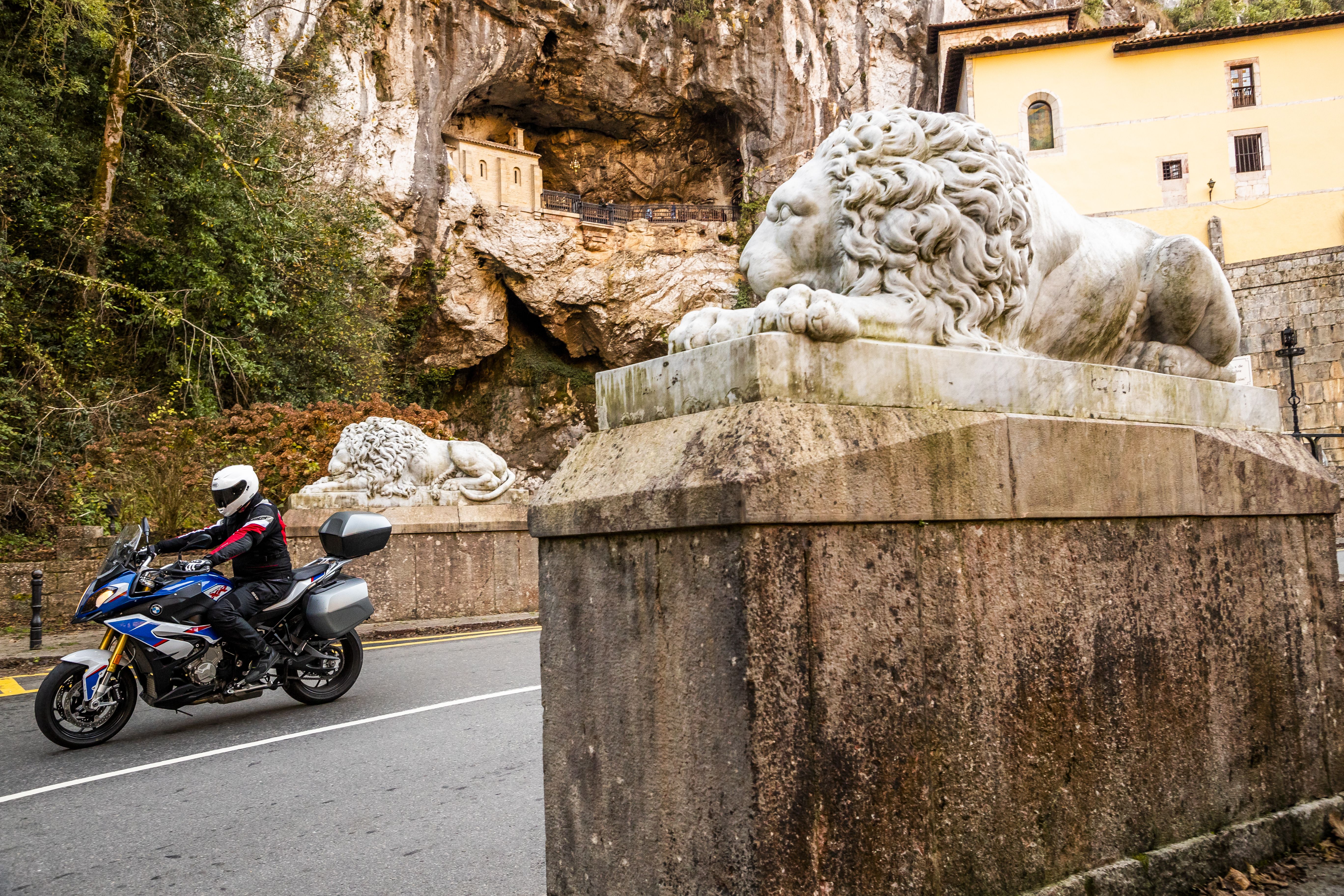 Rutas en moto por el norte. Covadonga
