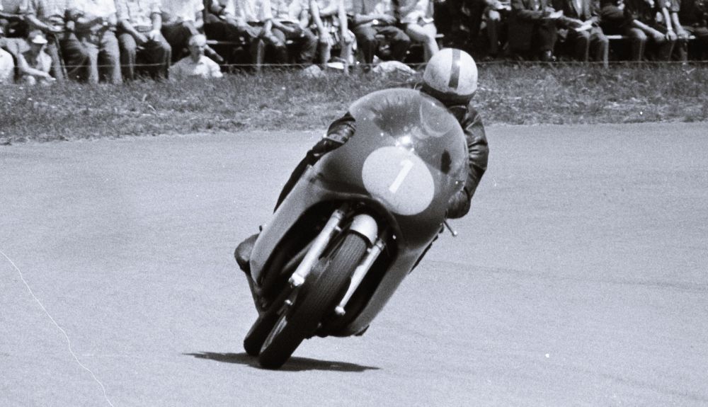 John Surtees (1956, 1958, 1959 y 1960 con MV Agusta) John Surtees (1956, 1958, 1959 y 1960 con MV Agusta)