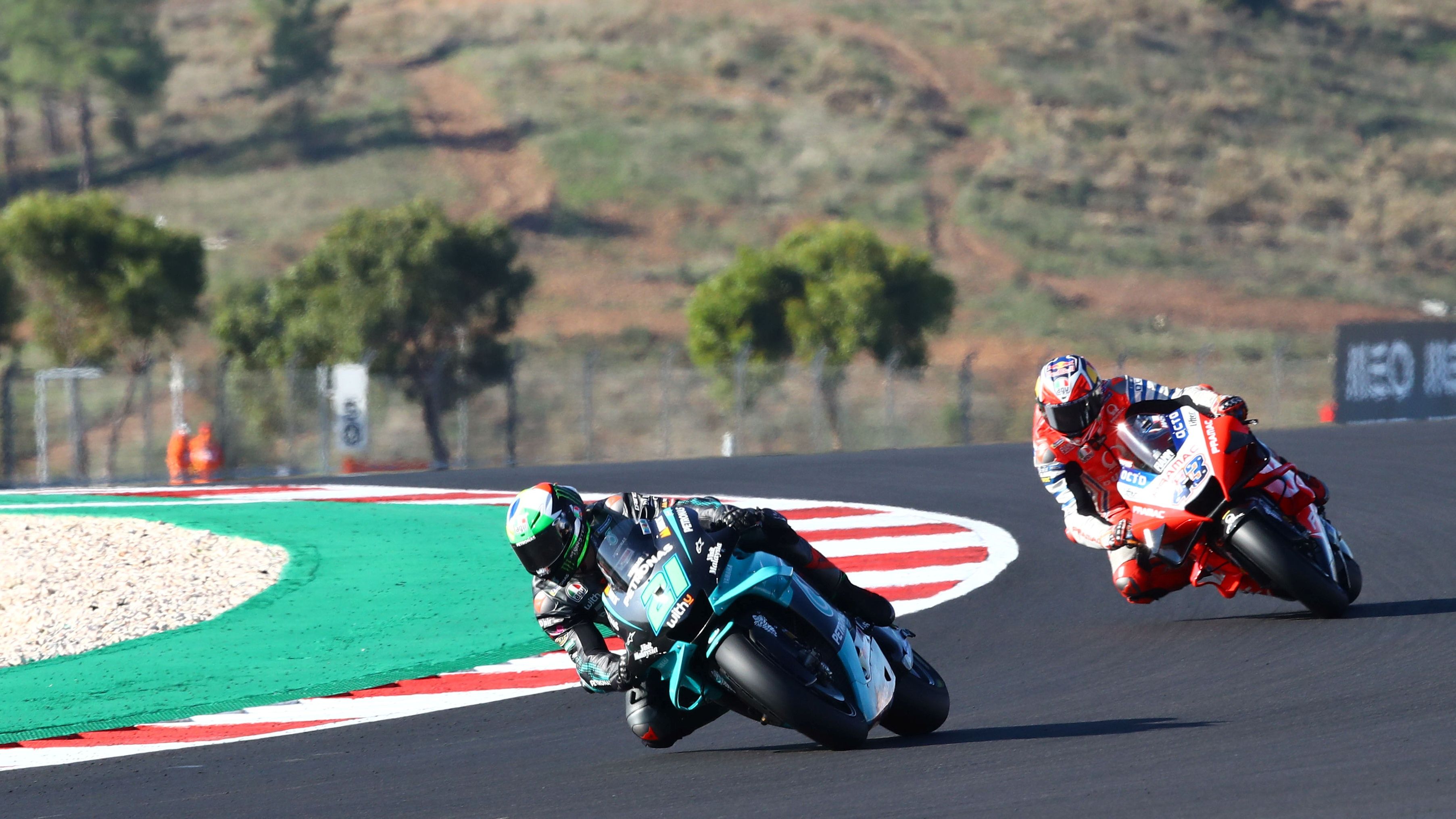 Franco Morbidelli con Jack Miller pegado a su espalda