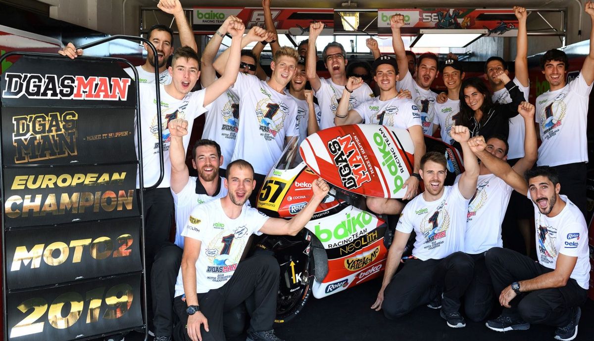 Edgar Pons y el Baiko Racing Team festejan el título europeo de Moto2 2019 Edgar Pons y el Baiko Racing Team festejan el título europeo de Moto2 2019
