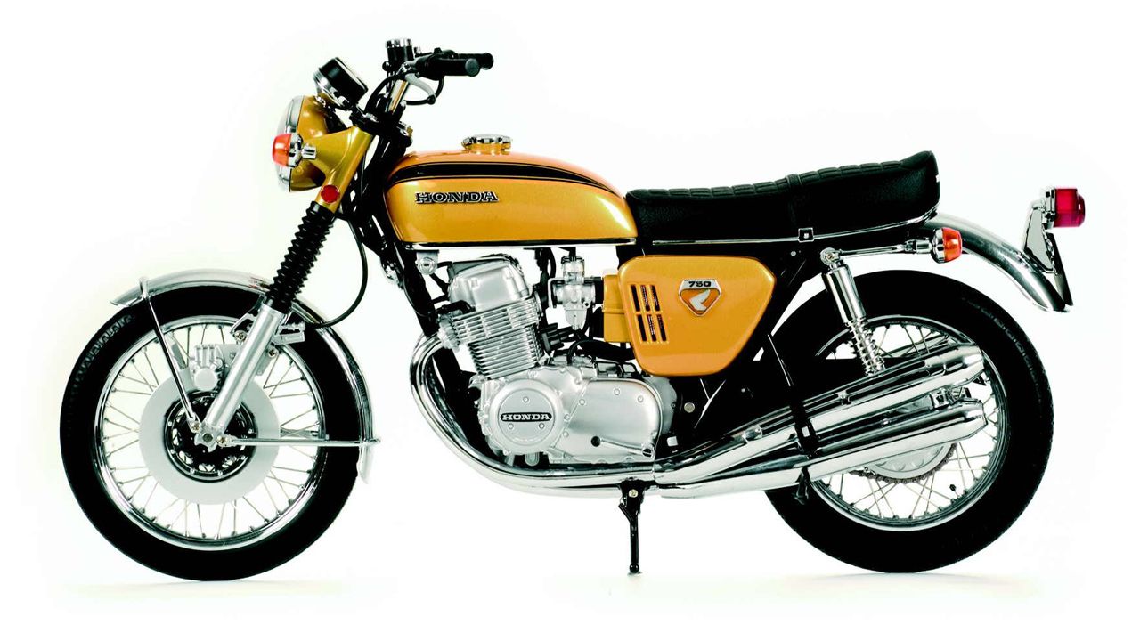 Honda CB750F 1969. La "Four" no era una deportiva en el sentido que hoy consideraríamos, pero sus prestaciones y su comportamiento eran de los mejores de su momento.
