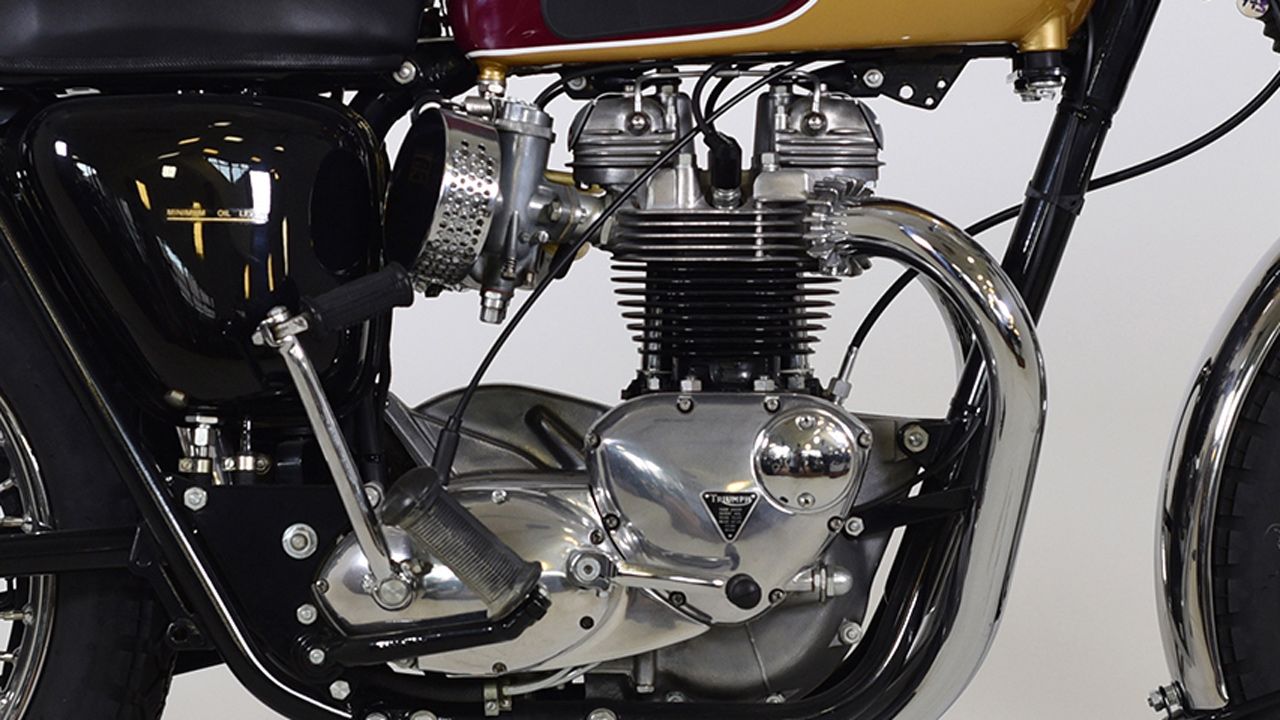 Triumph T120 Bonneville 1963. La Bonneville tomó su nombre del Lago Salado de Utah donde se realizaban pruebas de velocidad.