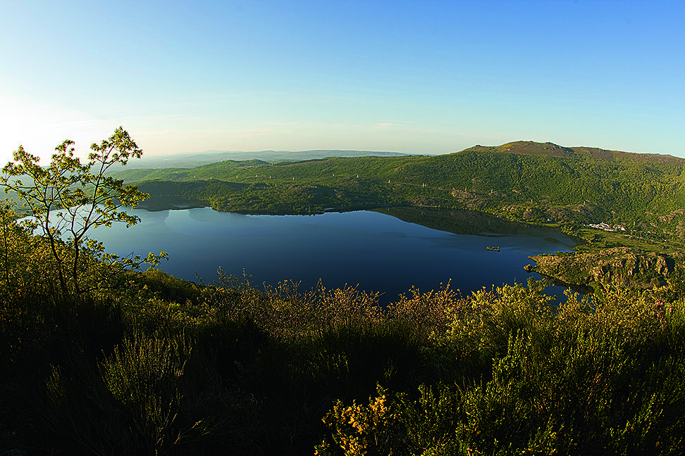 Las mejores rutas por la España interior. Lago de Sanabria