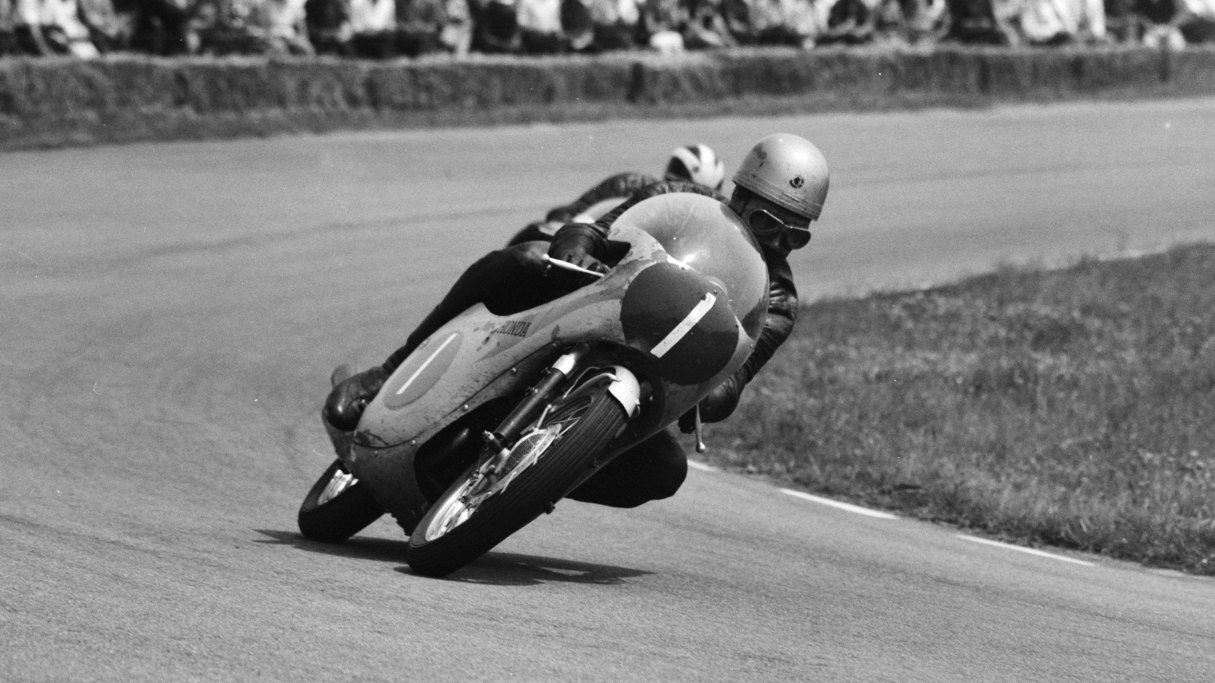 Jim Redman fue hexacampeón del mundo, con cuatro títulos de 350cc y dos de 250cc para Rhodesia