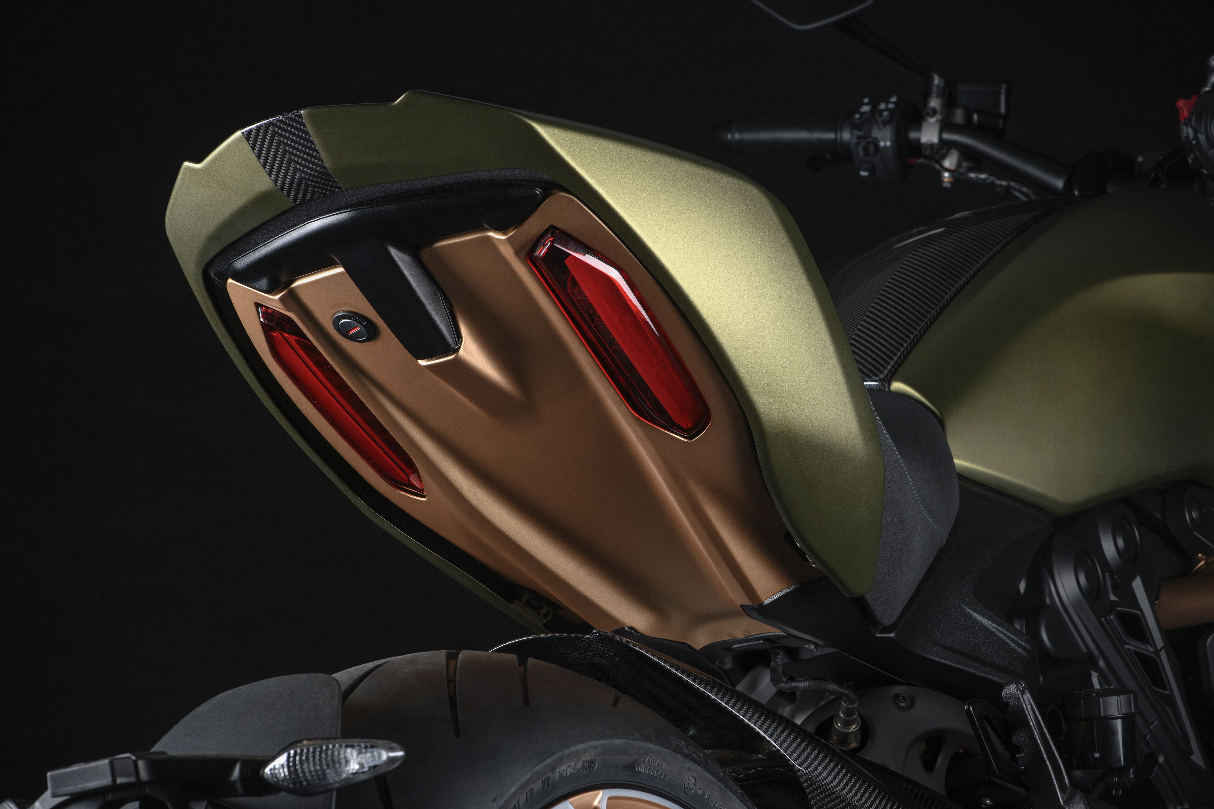 DUCATI DIAVEL 1260 LAMBORGHINI 23 UC213117 Mid