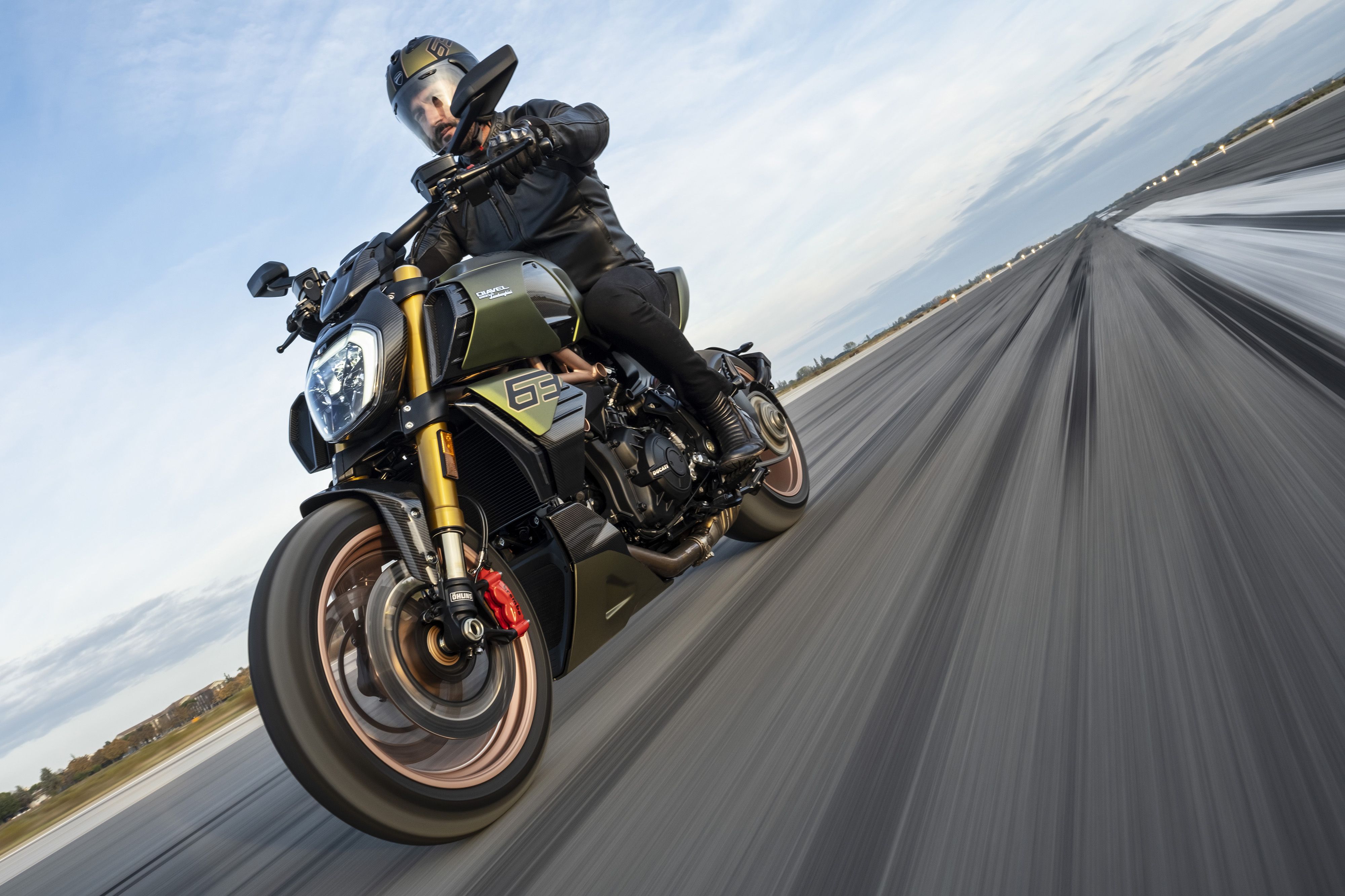 DUCATI DIAVEL 1260 LAMBORGHINI AMBIENCE 24 UC213119 Mid