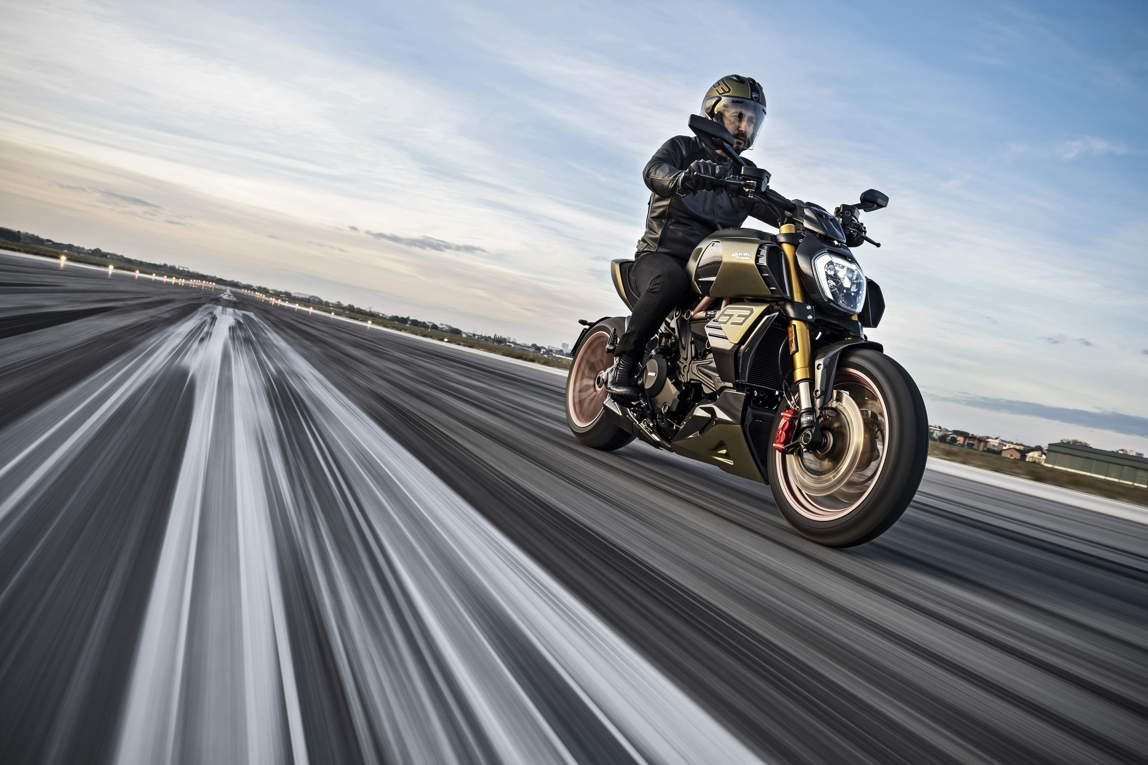 DUCATI DIAVEL 1260 LAMBORGHINI AMBIENCE 26 UC213121 Mid