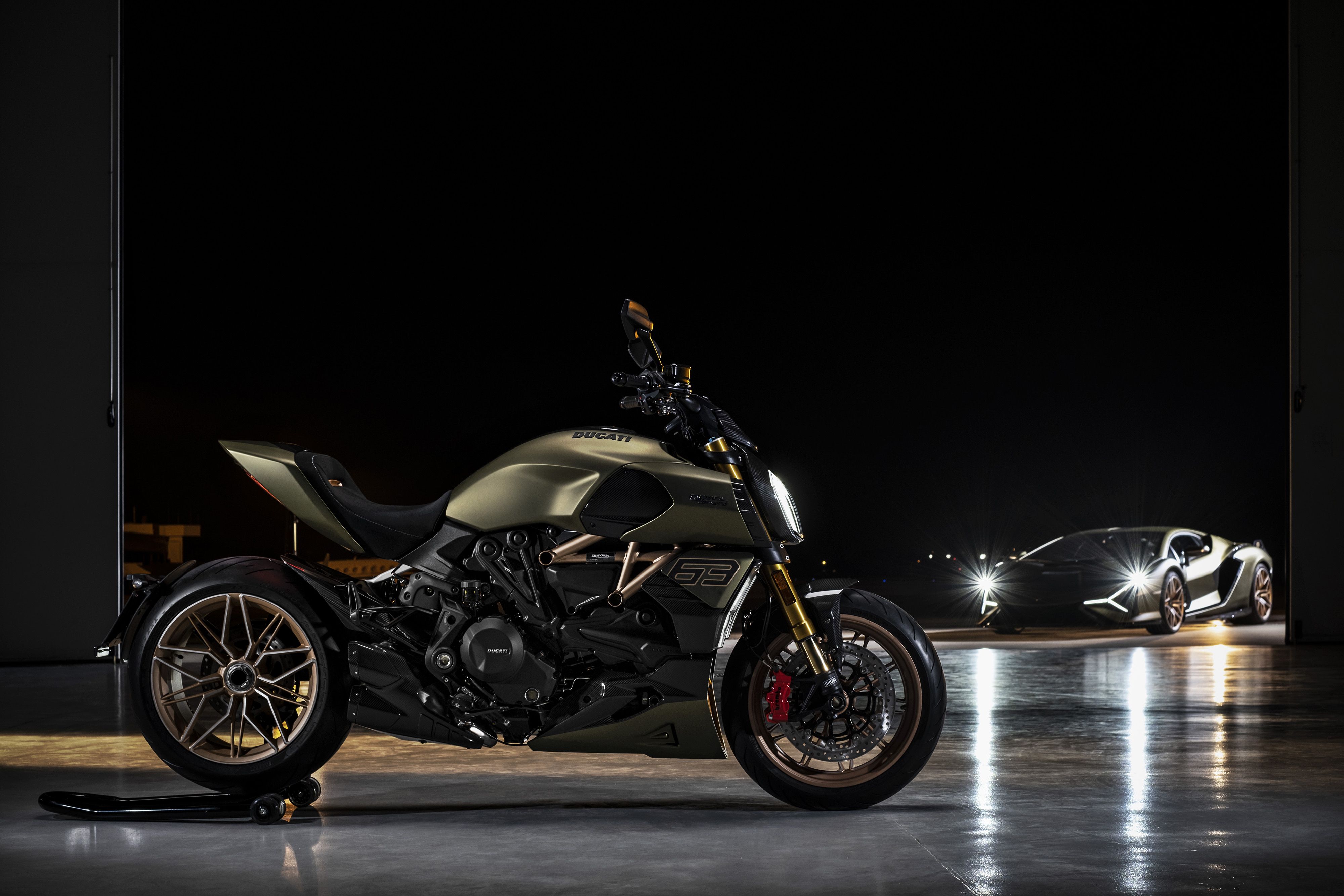 DUCATI DIAVEL 1260 LAMBORGHINI AMBIENCE 27 UC213125 Mid