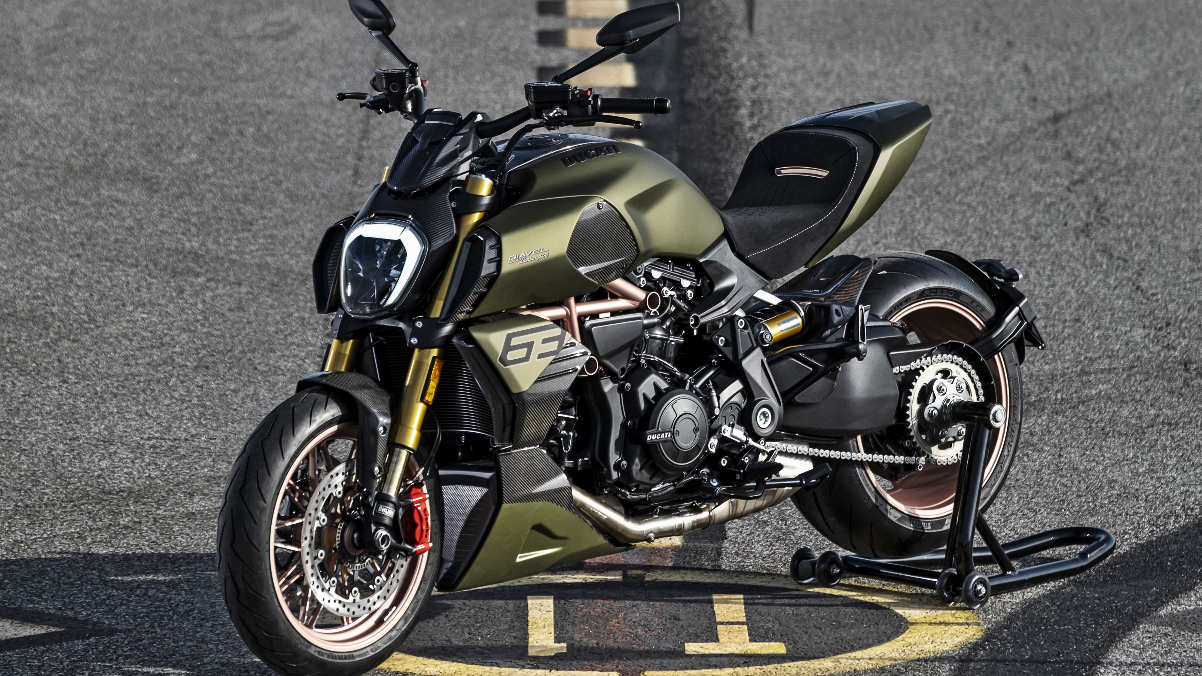 DUCATI DIAVEL 1260 LAMBORGHINI AMBIENCE 41 UC213139 Mid