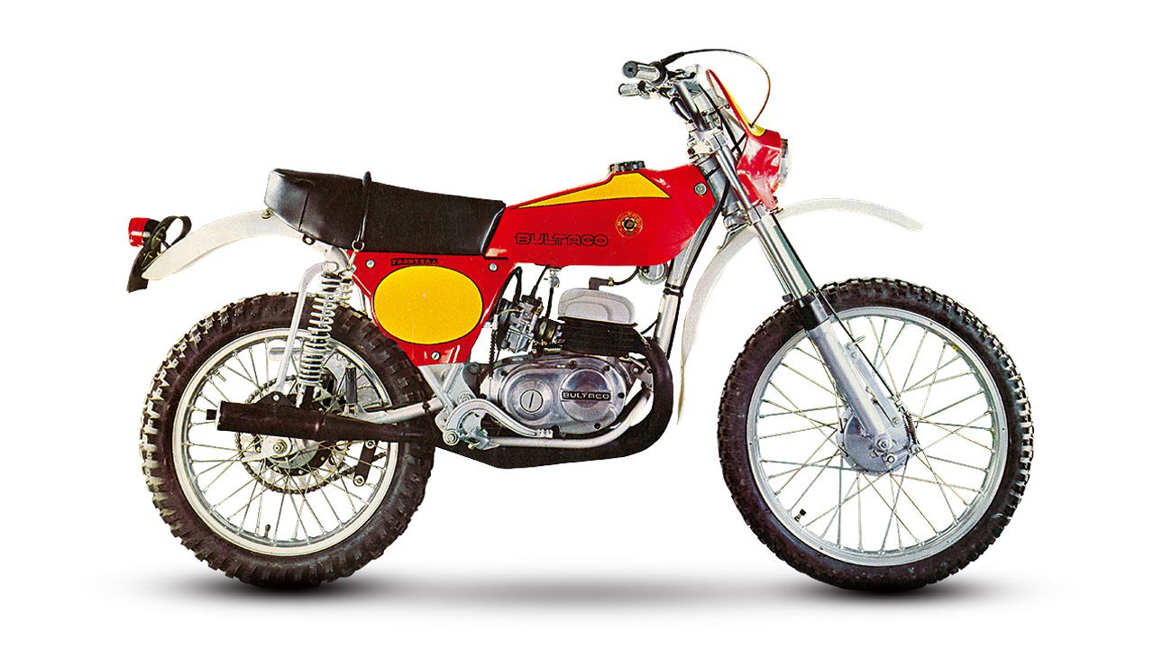 Bultaco Frontera 74/125 1976. Motor: 2 tiempos, un cilindro vertical, 74/125 cc, 9/14 CV a 10.500 rpm. Chasis: Simple cuna desdoblada de acero, basculante monobrazo. Peso: 87 kg. 