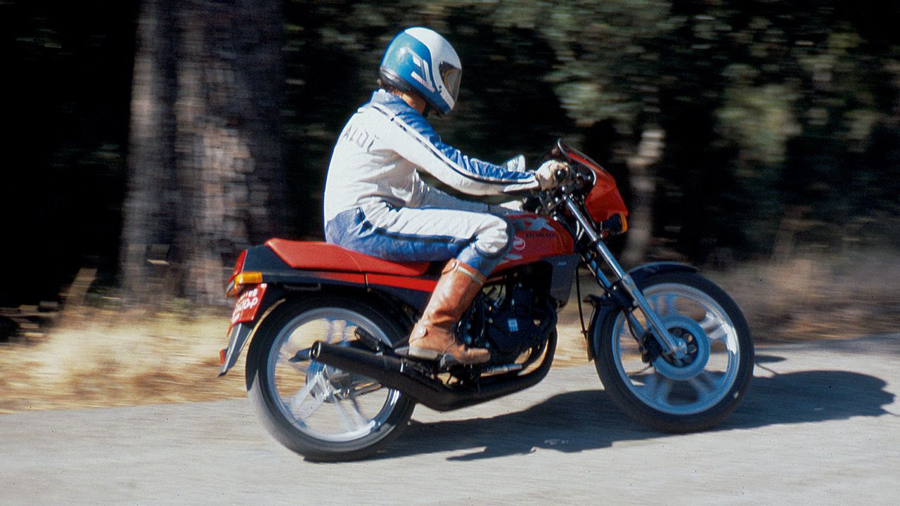 Honda MBX75 Hurricane 1983. Fue la primera japonesa al alcance de los jóvenes españoles.