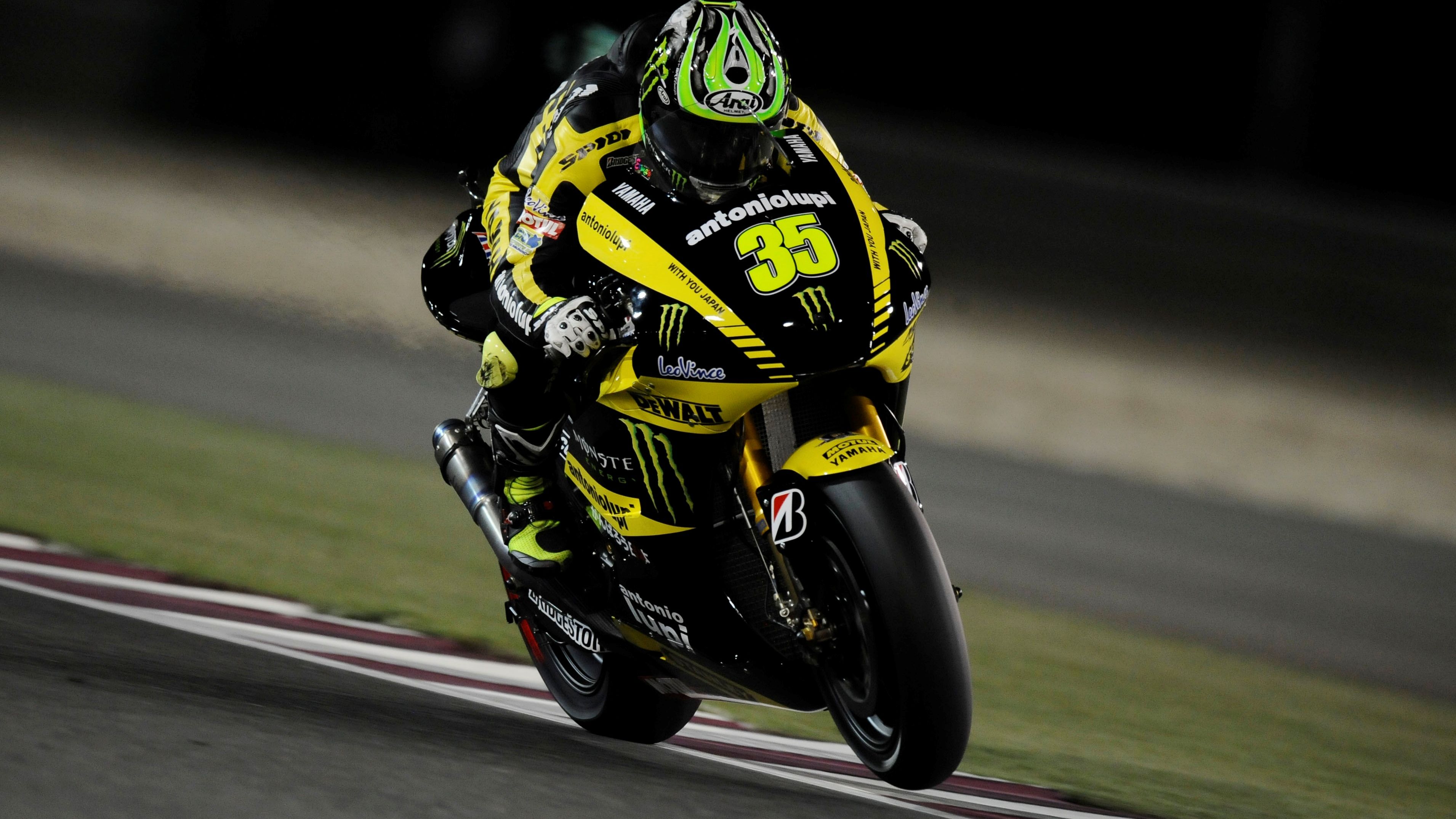 Cal Crutchlow con Yamaha