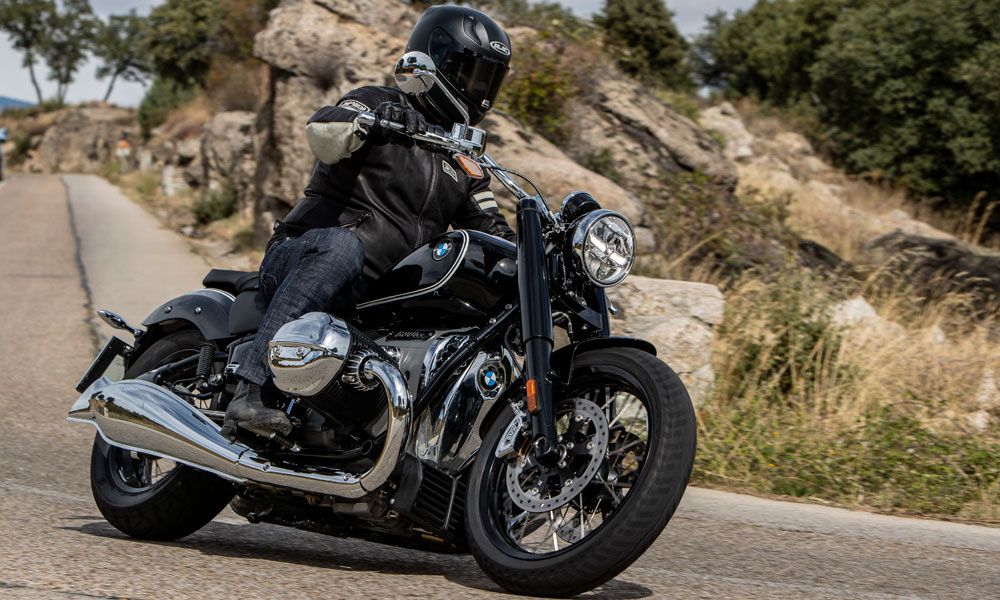 BMW R 18: La posición es cómoda y relajada
