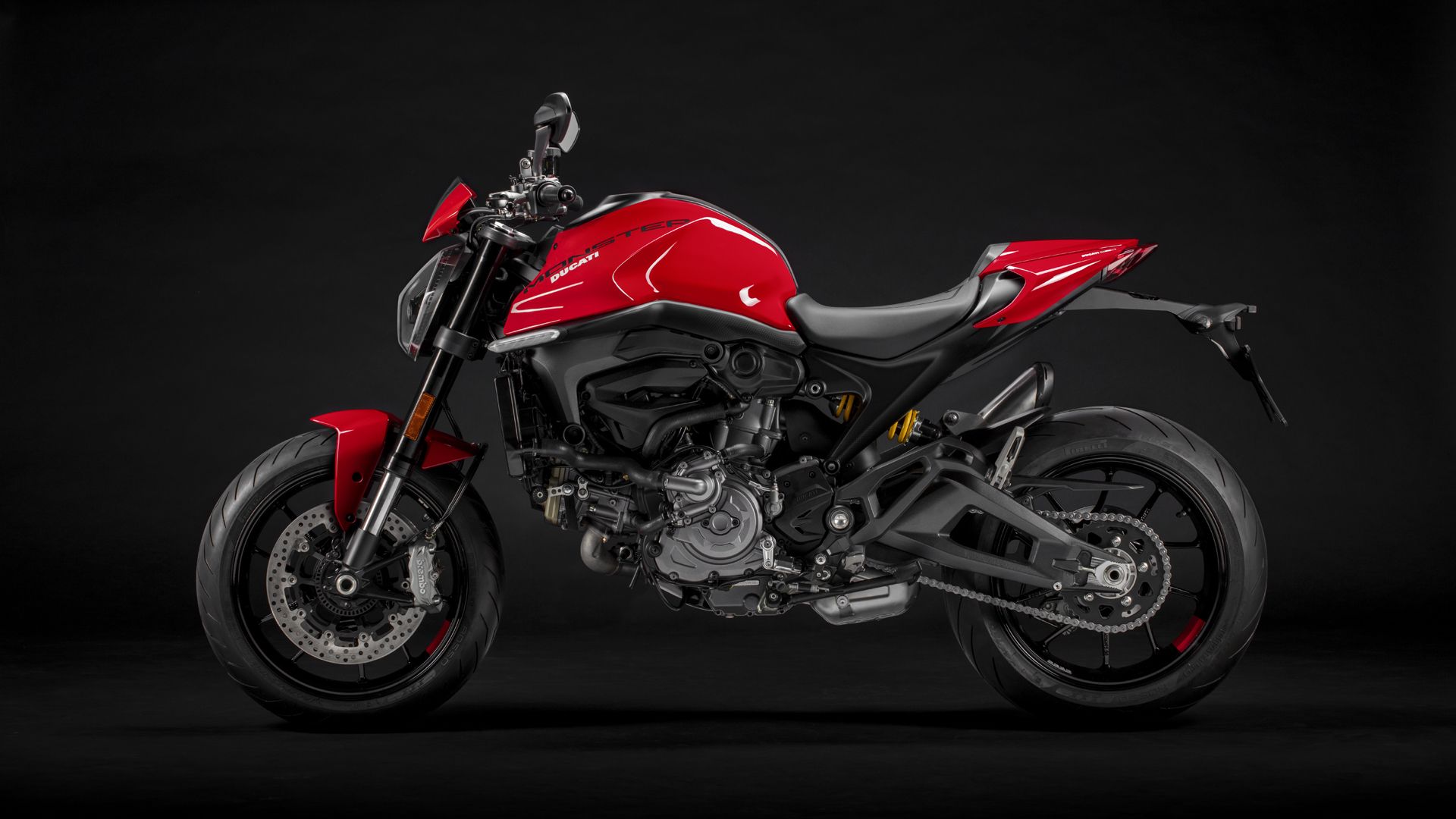 Ducati Monster Plus 2021 17