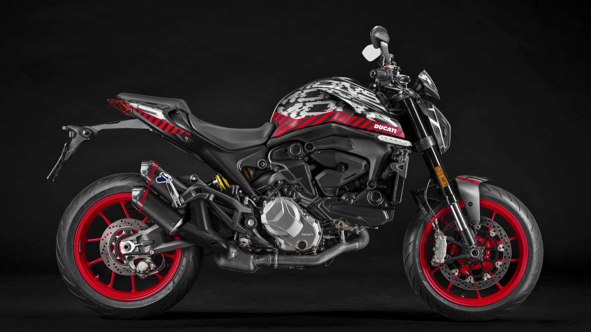 Ducati Monster Plus 2021 22