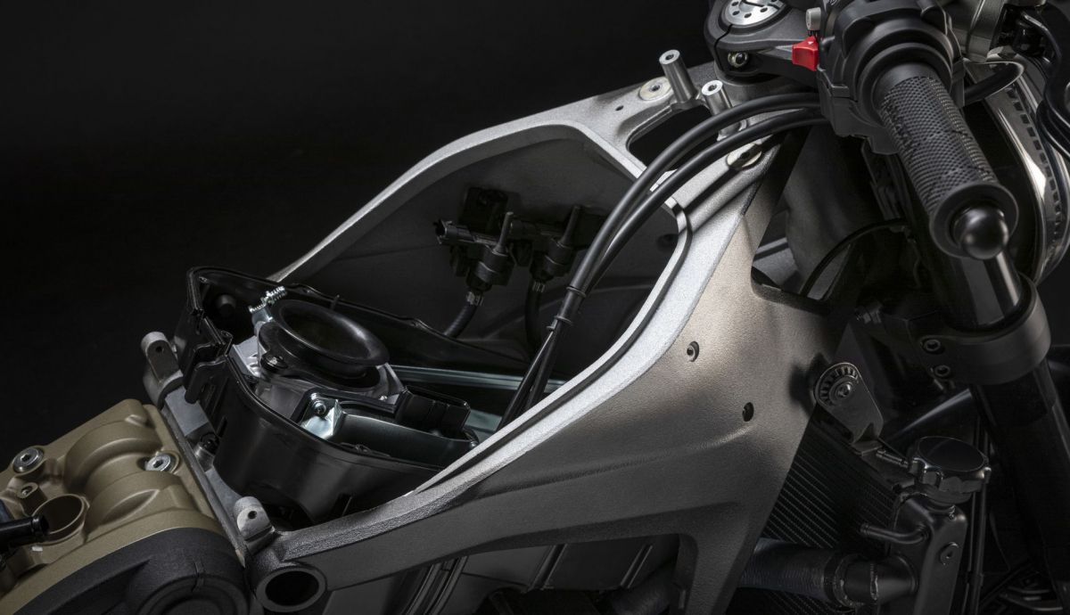 Ducati Monster Plus 2021 25 Ducati Monster Plus 2021 25