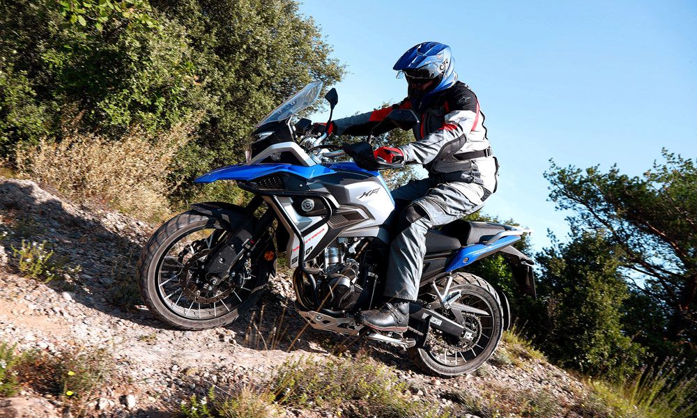 Macbor Montana XR5: En campo ha resultado ser muy divertida