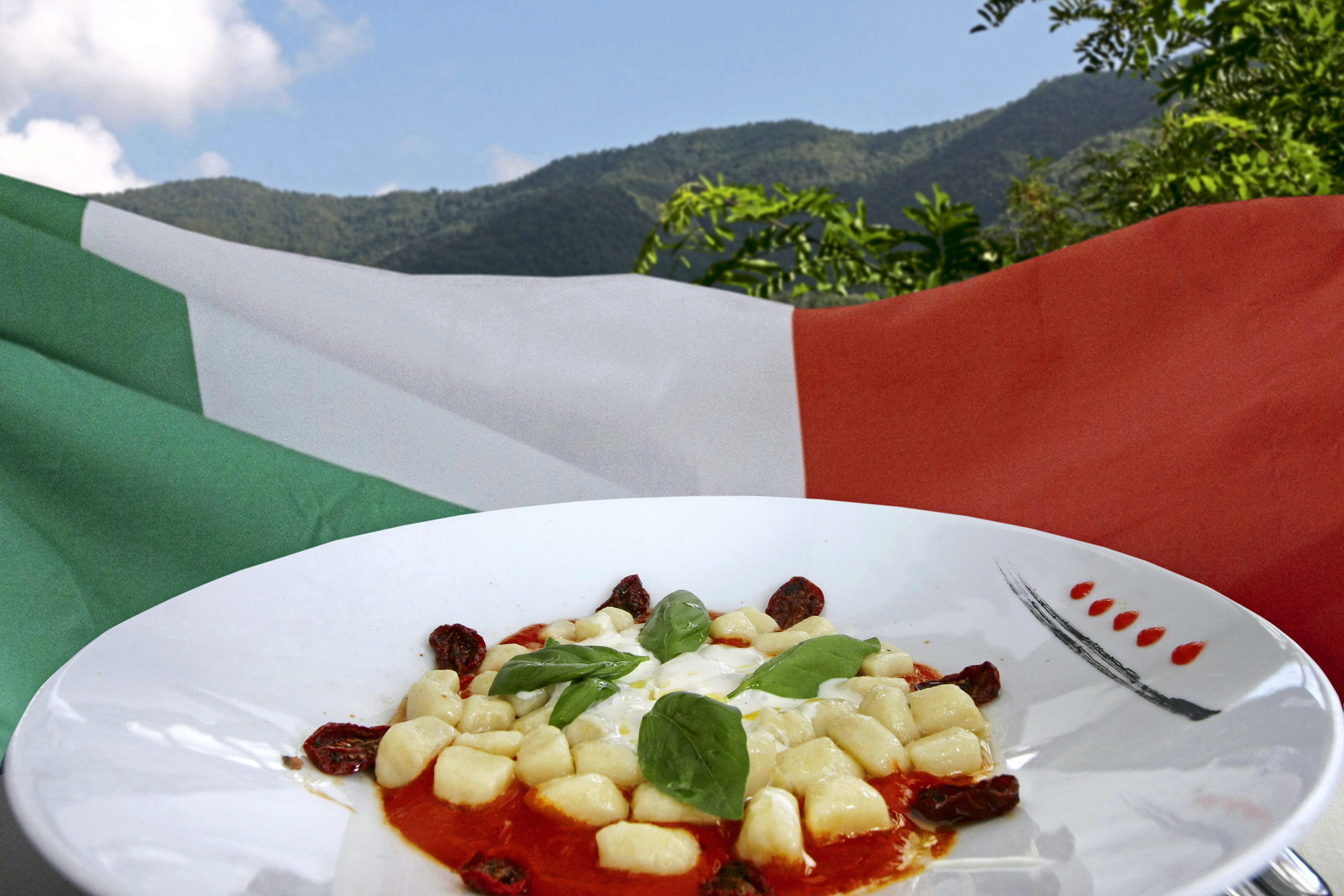 Italia en moto la costa de Liguria.