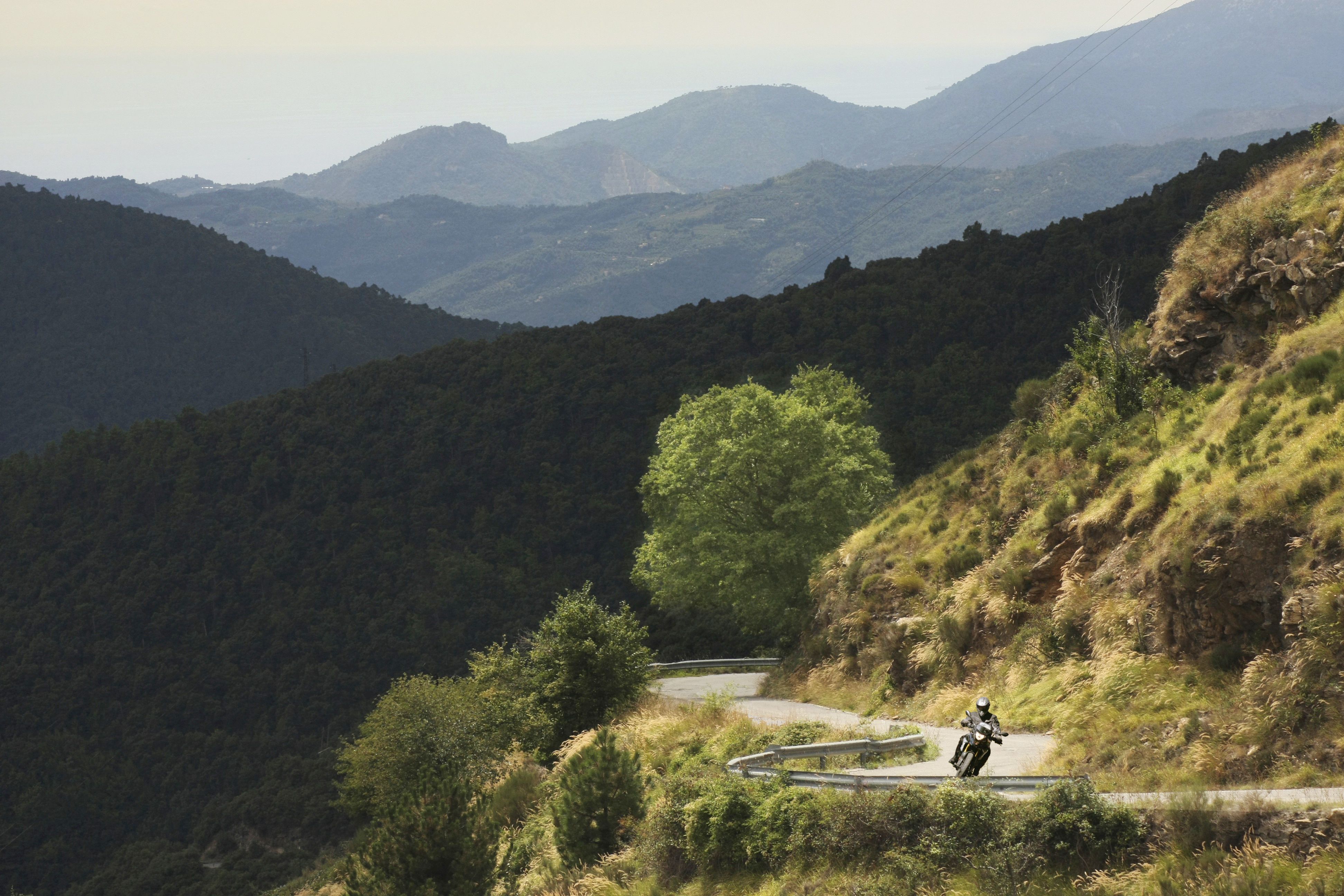 Italia en moto la costa de Liguria.
