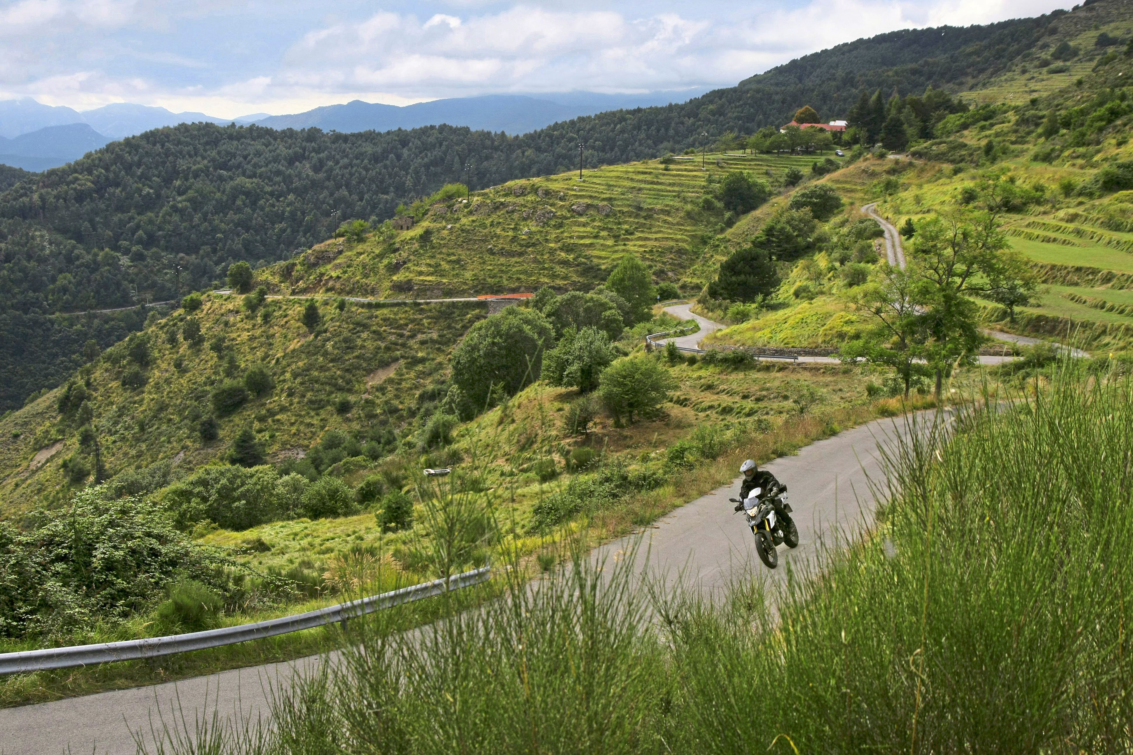 Italia en moto la costa de Liguria.