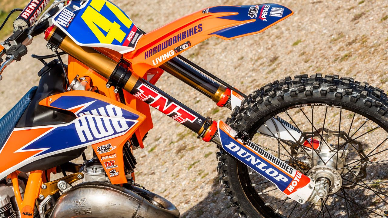 KTM 125 SX Hardworkbikes de Pau Badiella. La preparación de las suspensiones la ha realizado TNT Suspensions.