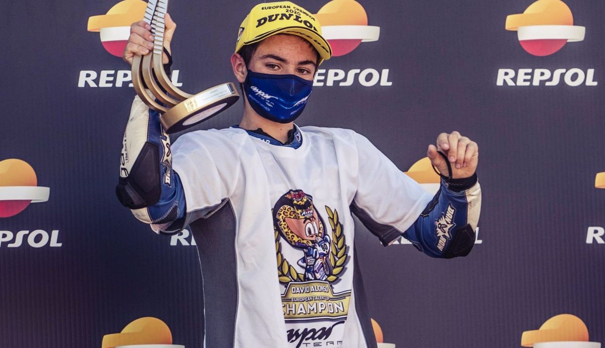 David Alonso festeja su título de la European Talent Cup