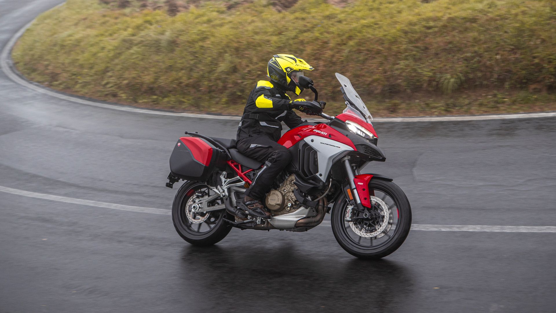 Ducati Multistrada V4 2021 16