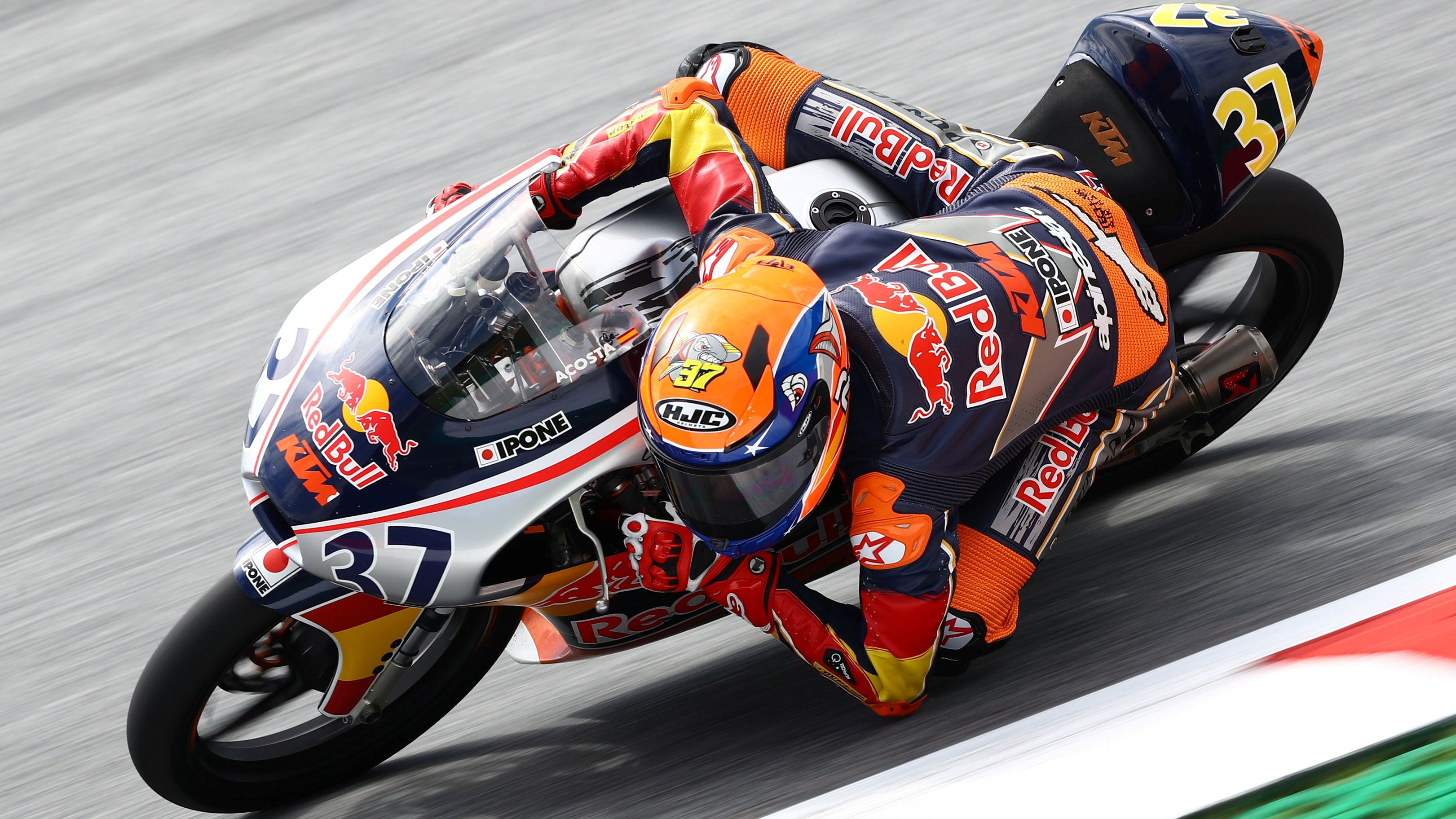Pedro Acosta se llevó el título de la Rookies Cup 2020 con gran autoridad