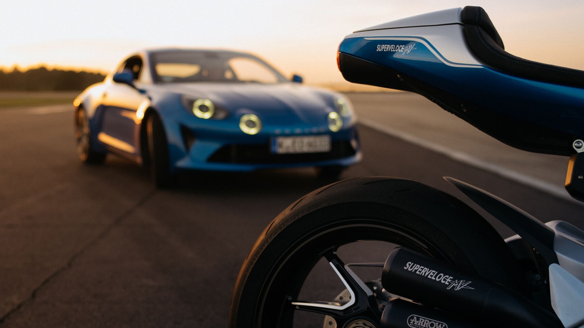 MV Agusta Superveloce Alpine 01