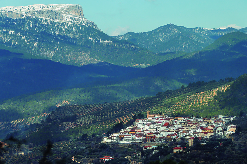 Ruta en moto por las sierras de España. Segura de la Sierra