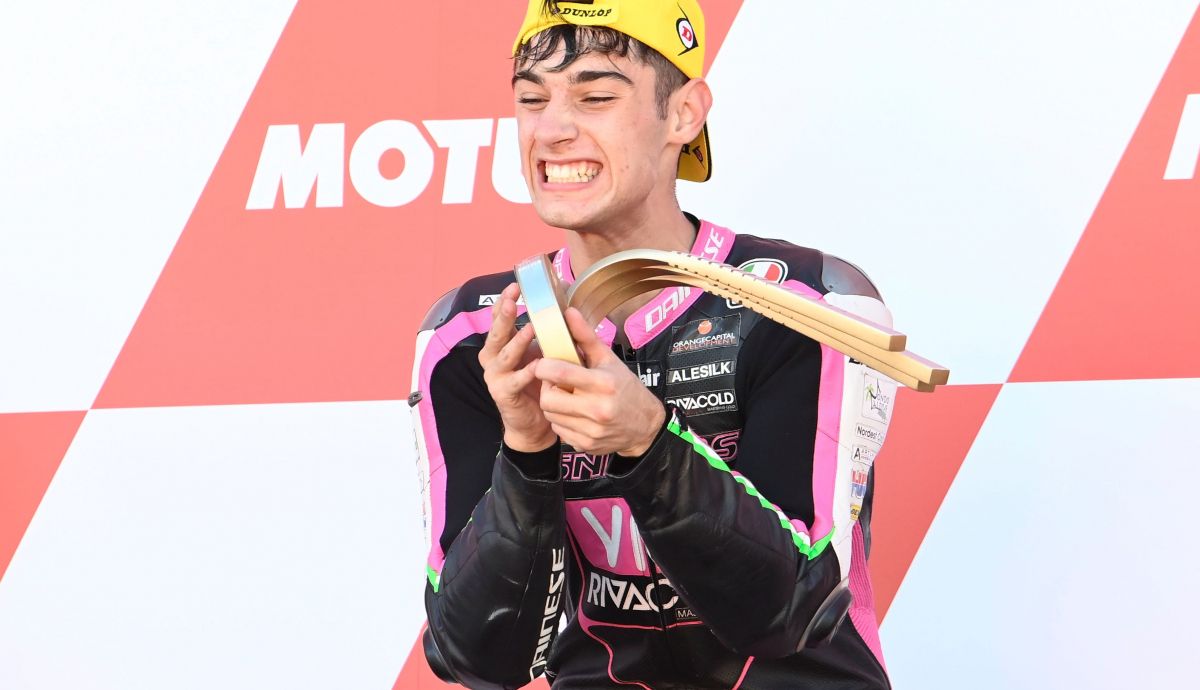 Tony Arbolino logró su única victoria en la penúltima carrera del año Tony Arbolino logró su única victoria en la penúltima carrera del año